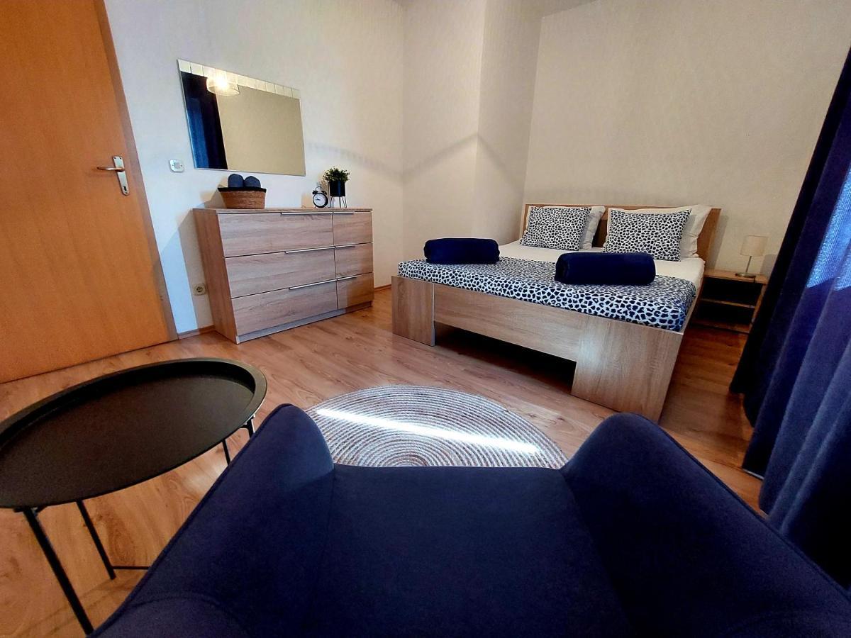 La Palma Apartment Pakostane Bagian luar foto