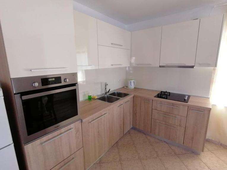 La Palma Apartment Pakostane Bagian luar foto